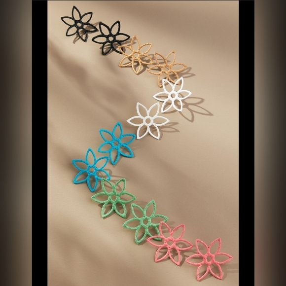 Anthropologie, Open Flower Raffia Woven Earrings,  Tan - NEW! - Picture 2 of 10